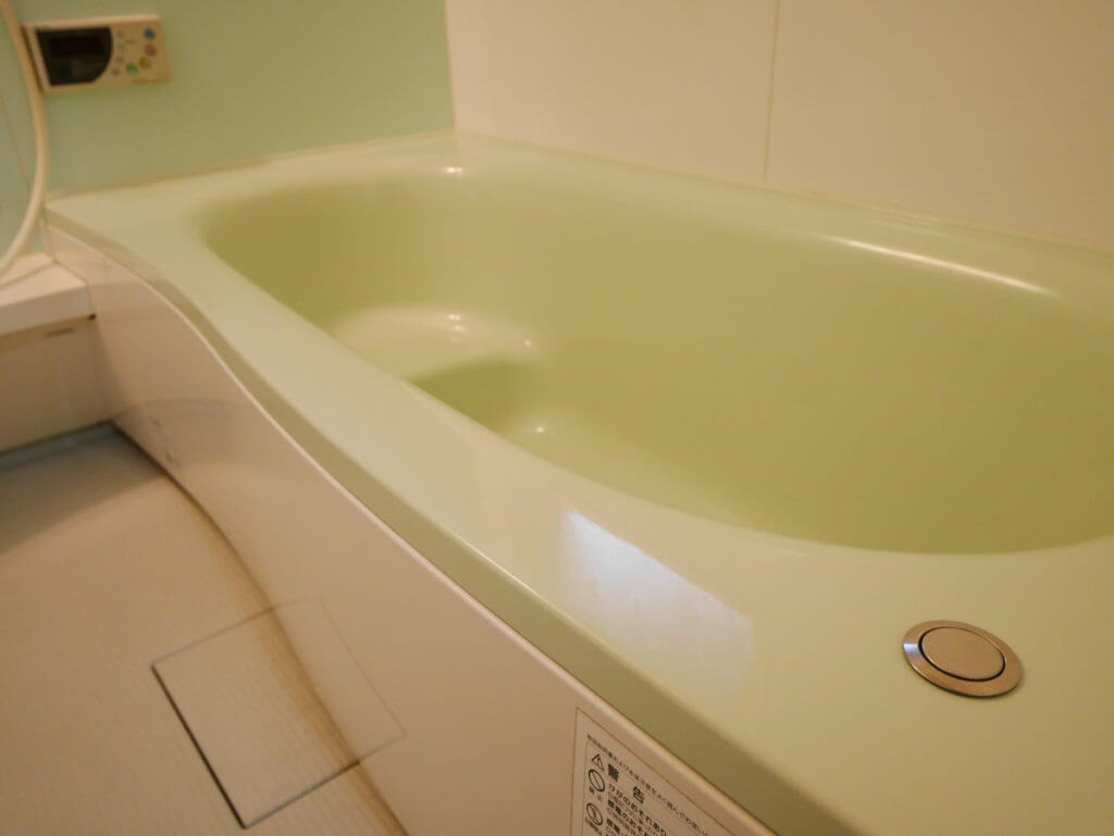 浴室コーティング後のお風呂：ツヤがすごい